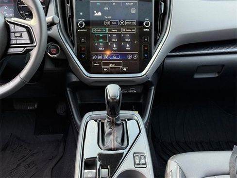 Used 2025 Subaru Crosstrek 2.5i Limited w/ Popular Package #4A image 15