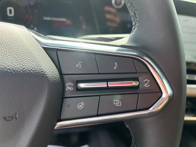 New 2027 Chevrolet Equinox ACTIV w/ Safety and Technology Package FWD image 19