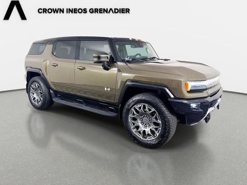 Used 2025 GMC Hummer EV 3X w/ LPO, Cargo Utility Package AWD/4WD image 3