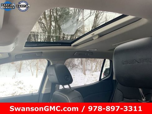 Used 2023 GMC Acadia Denali w/ Denali Technology Package image 19