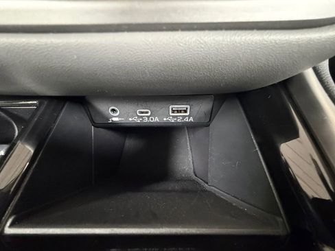 Used 2025 Subaru Outback Onyx Edition AWD/4WD image 28