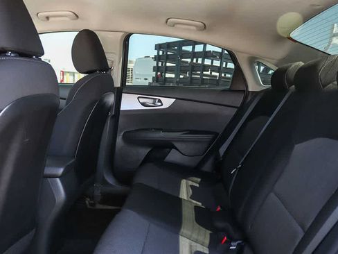Used 2022 Kia Forte LXS FWD image 18