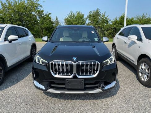 Used 2024 BMW X1 xDrive28i w/ Convenience Package AWD/4WD image 3