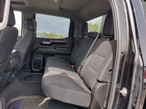 Used 2023 Chevrolet Silverado 1500 LT w/ Protection Package AWD/4WD image 7