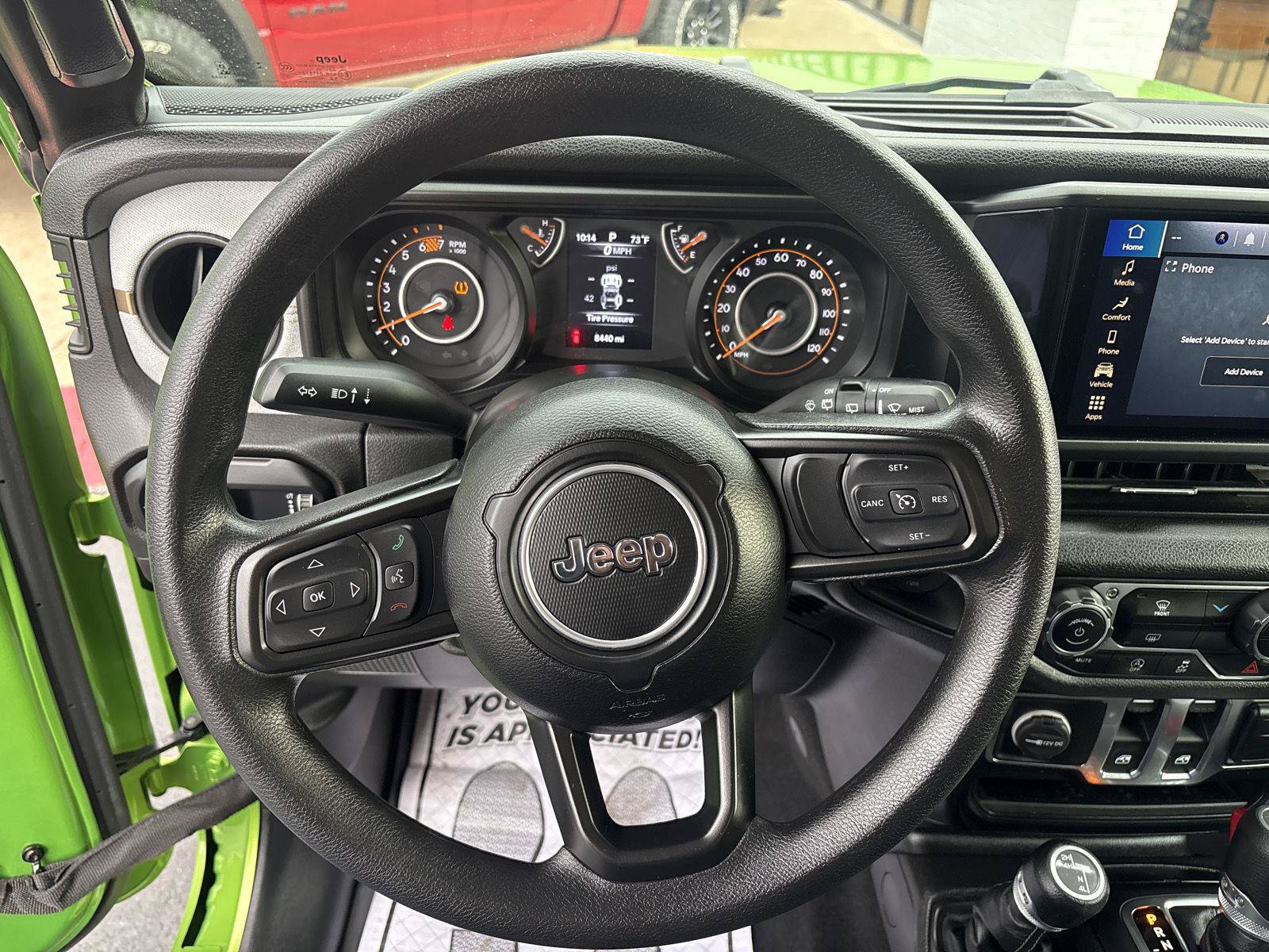 Used 2025 Jeep Wrangler Sport AWD/4WD image 15