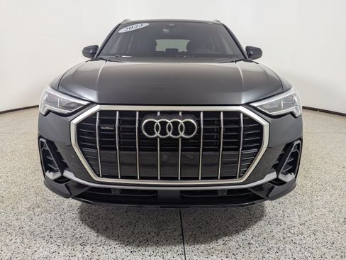 Certified 2023 Audi Q3 2.0T Premium w/ Convenience Package AWD/4WD image 2