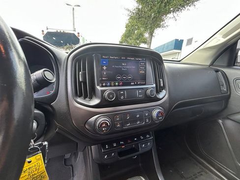 Used 2021 GMC Canyon AT4 w/ Driver Alert Package AWD/4WD image 12