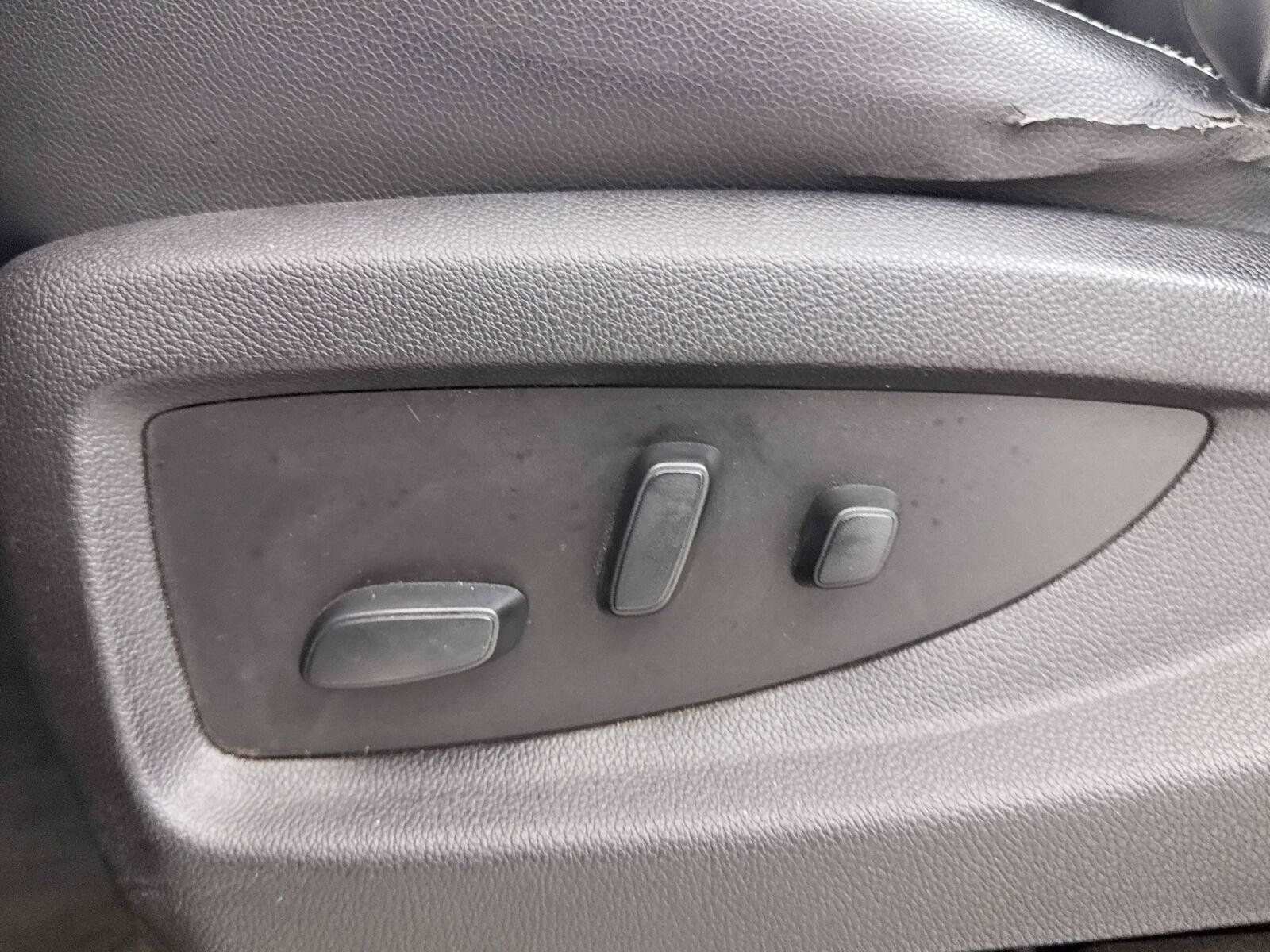 Used 2018 GMC Yukon SLT AWD/4WD image 23