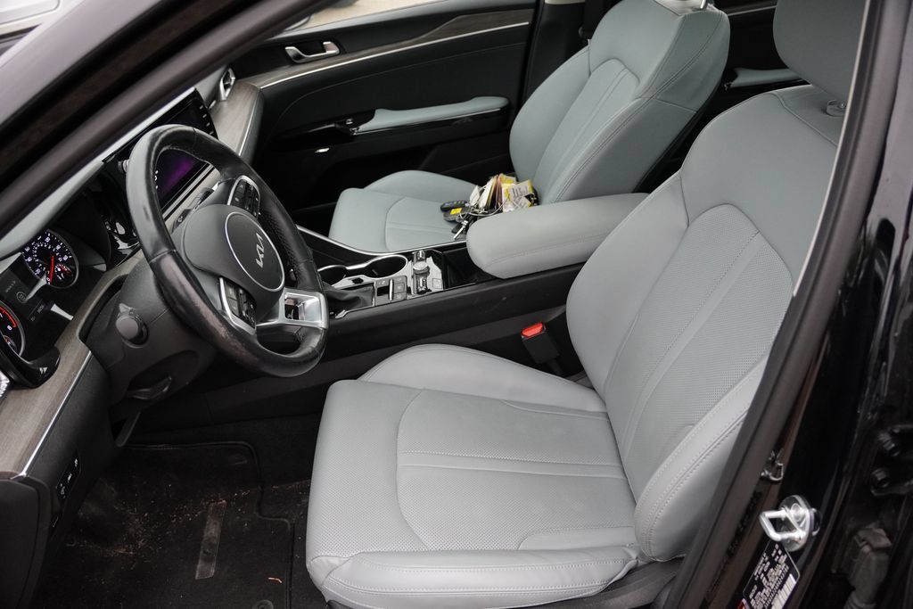 Certified 2024 Kia K5 EX w/ EX Premium Package FWD image 4