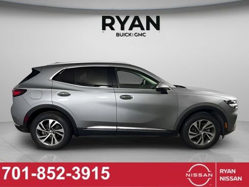 Used 2023 Buick Envision Essence image 4
