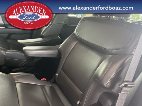Used 2025 Ford Expedition Active AWD/4WD image 15