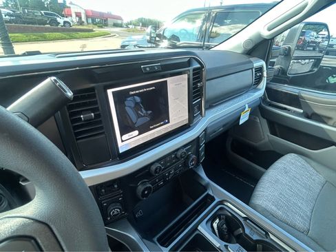 New 2026 Ford F250 XLT w/ XLT Premium Package AWD/4WD image 64