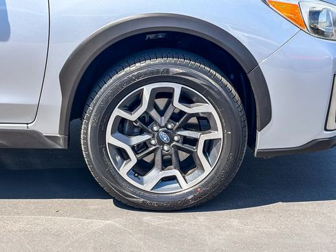 Used 2017 Subaru Crosstrek 2.0i Limited AWD/4WD image 9