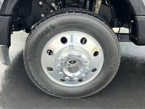 Certified 2025 Ford F450 Platinum w/ Platinum Plus Package AWD/4WD image 13