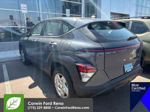 Used 2025 Hyundai Kona SE AWD/4WD image 5