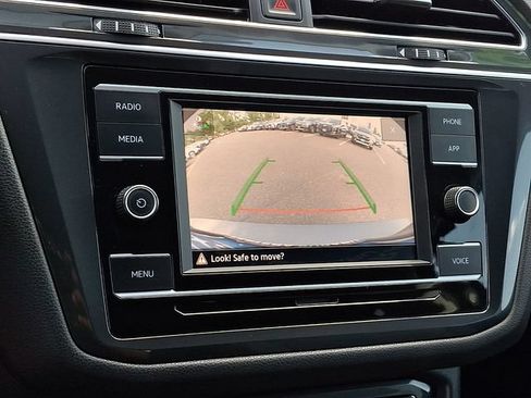 Used 2021 Volkswagen Tiguan S AWD/4WD image 17