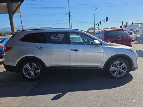 Used 2015 Hyundai Santa Fe Limited w/ Option Group 04 AWD/4WD image 9