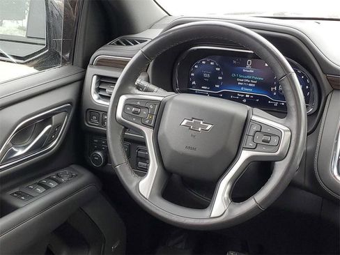 Certified 2022 Chevrolet Tahoe Z71 w/ Luxury Package image 25