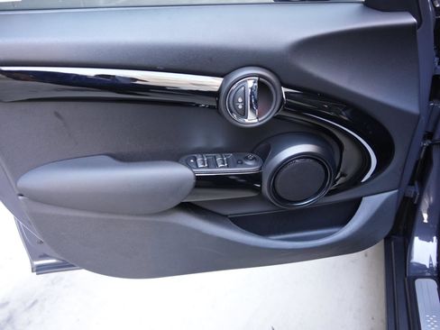 Used 2020 MINI Cooper S image 14