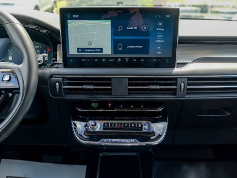 Used 2023 Lincoln Corsair AWD image 48