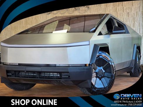 Used 2024 Tesla Cybertruck AWD Crew Cab image 1