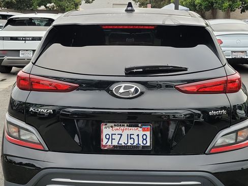Certified 2023 Hyundai Kona SE w/ Cargo Package FWD image 19