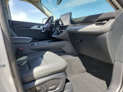 New 2026 Ford Explorer Active w/ Active Comfort Package RWD image 17