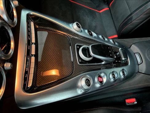 Used 2018 Mercedes-Benz AMG GT S w/ Exclusive Interior Package image 21