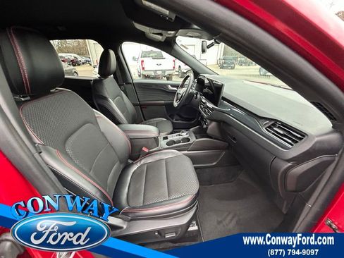 Used 2025 Ford Escape ST-Line Elite image 25