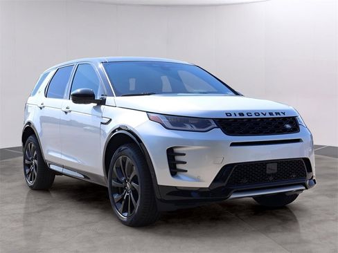 New 2025 Land Rover Discovery Sport Dynamic SE image 3