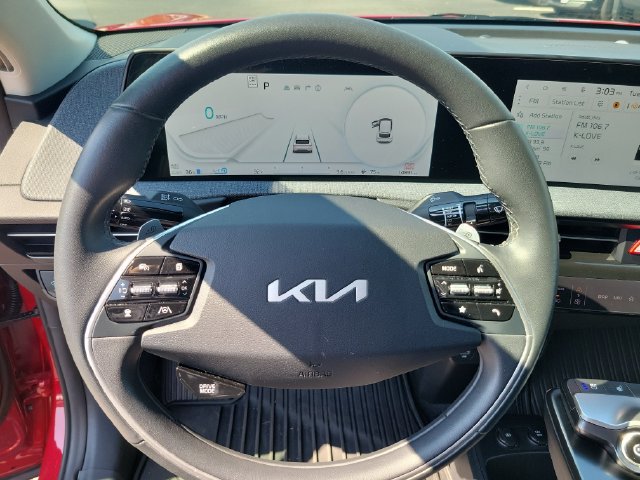 Used 2024 Kia EV6 Wind RWD image 15