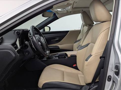 Used 2021 Lexus ES 250 w/ Premium Package AWD/4WD image 13