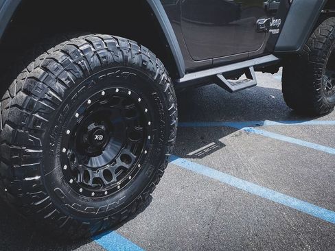 Used 2020 Jeep Wrangler Sport AWD/4WD image 31