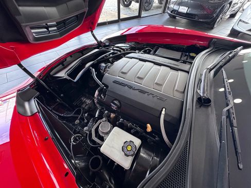 Used 2019 Chevrolet Corvette Stingray Coupe w/ 1LT image 35