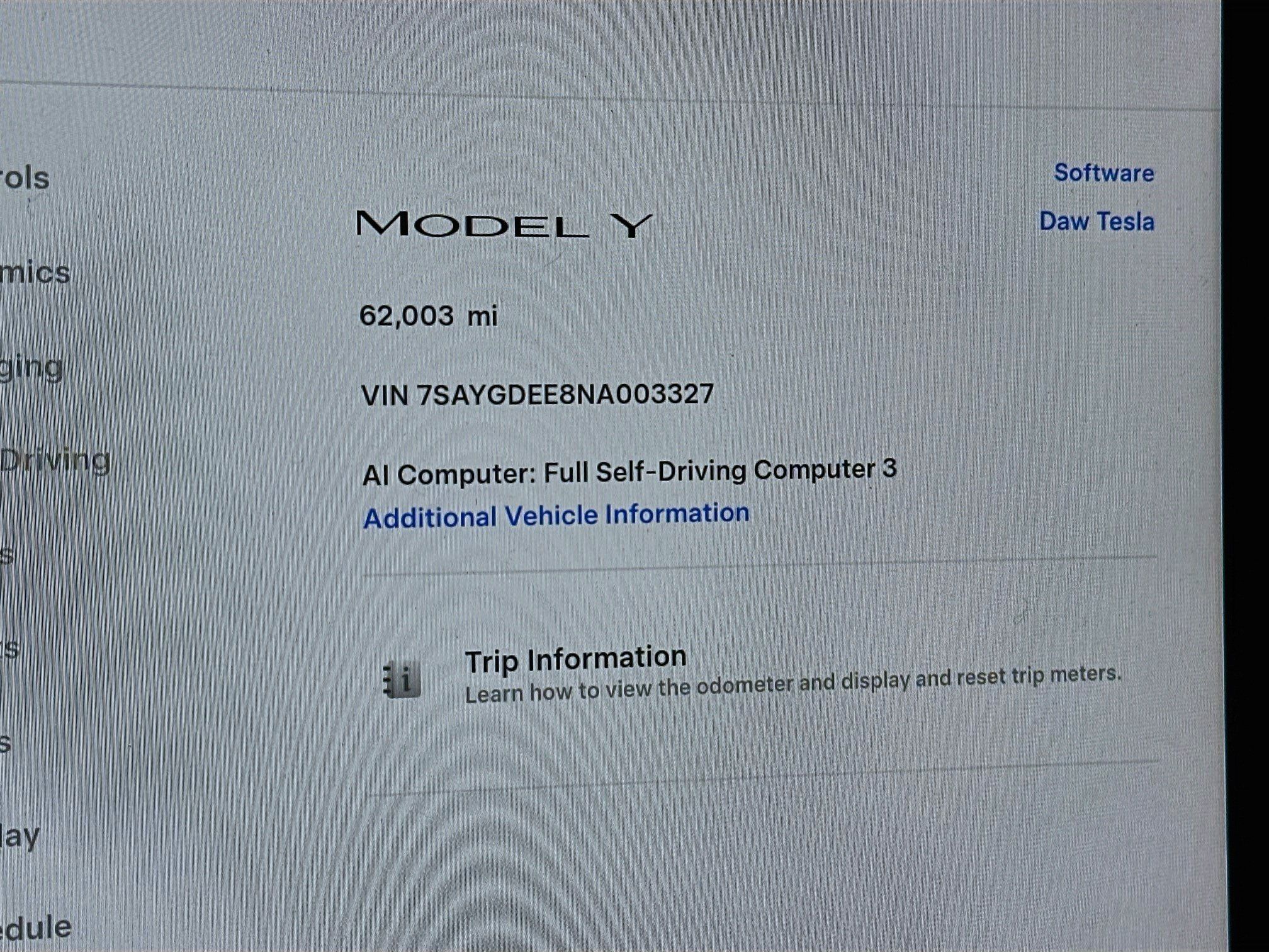 Used 2022 Tesla Model Y Long Range AWD/4WD image 18