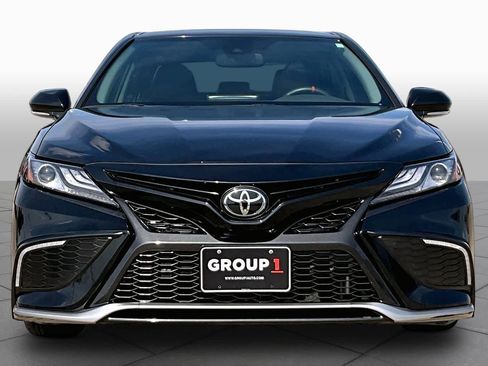 Used 2022 Toyota Camry XSE image 4