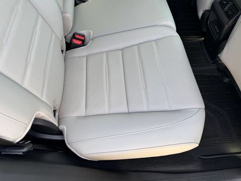 Used 2025 Honda CR-V EX-L image 18