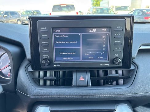 Used 2020 Toyota RAV4 LE w/ All Weather Liner Package AWD/4WD image 18