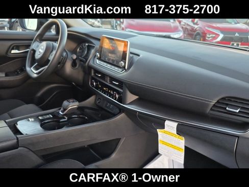 Used 2024 Nissan Rogue SV image 29