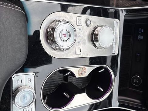 Used 2025 Genesis GV80 2.5T Standard image 11