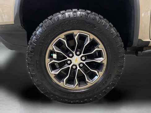 Used 2021 Chevrolet Colorado ZR2 AWD/4WD image 25