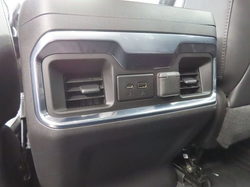 Used 2022 Chevrolet Silverado 1500 High Country w/ Technology Package image 14