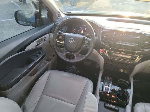 Used 2020 Honda Pilot Touring image 6