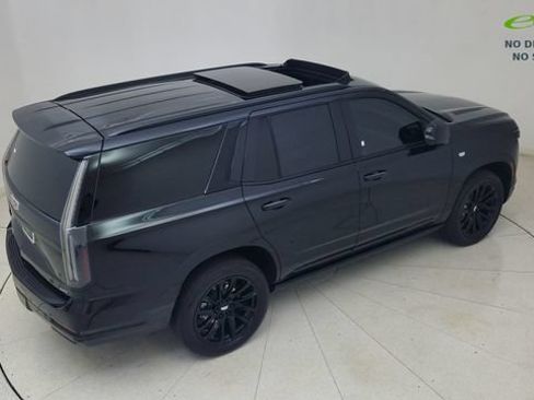 Used 2025 Cadillac Escalade Sport w/ Touring Package AWD/4WD image 91