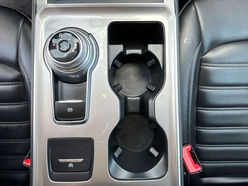 Used 2023 Ford Edge SEL image 40