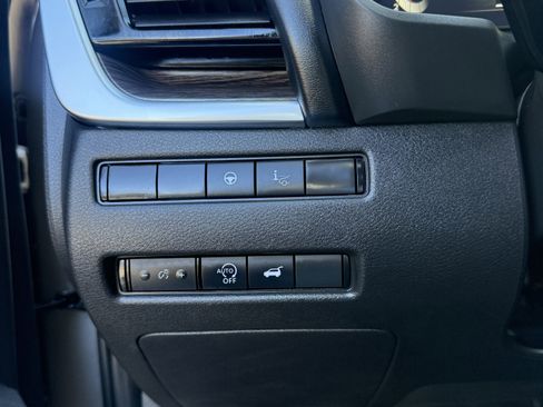 Used 2026 Nissan Rogue Platinum w/ Platinum Premium Package image 26