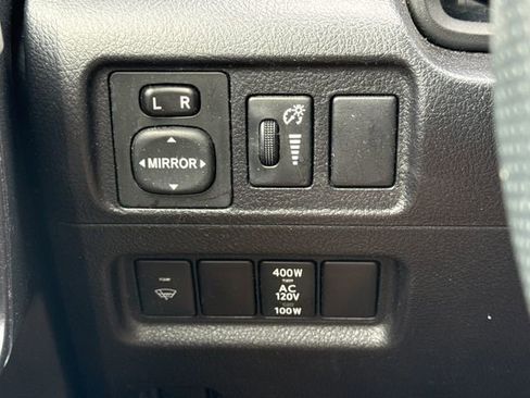 Used 2017 Toyota 4Runner SR5 Premium AWD/4WD image 28