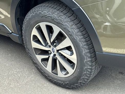 Used 2021 Subaru Outback Premium w/ Popular Package #1 AWD/4WD image 4
