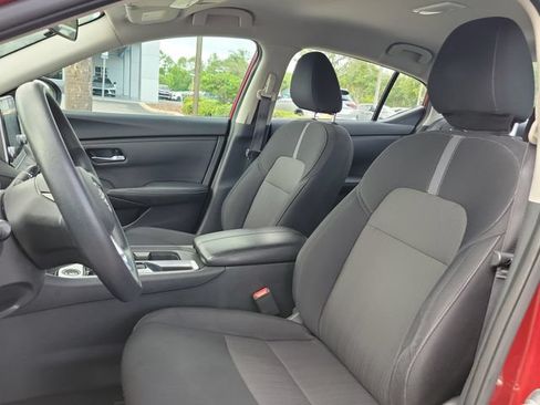 Used 2024 Nissan Sentra SV FWD image 17