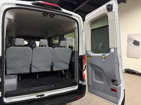 Used 2019 Ford Transit 150 XLT RWD image 26